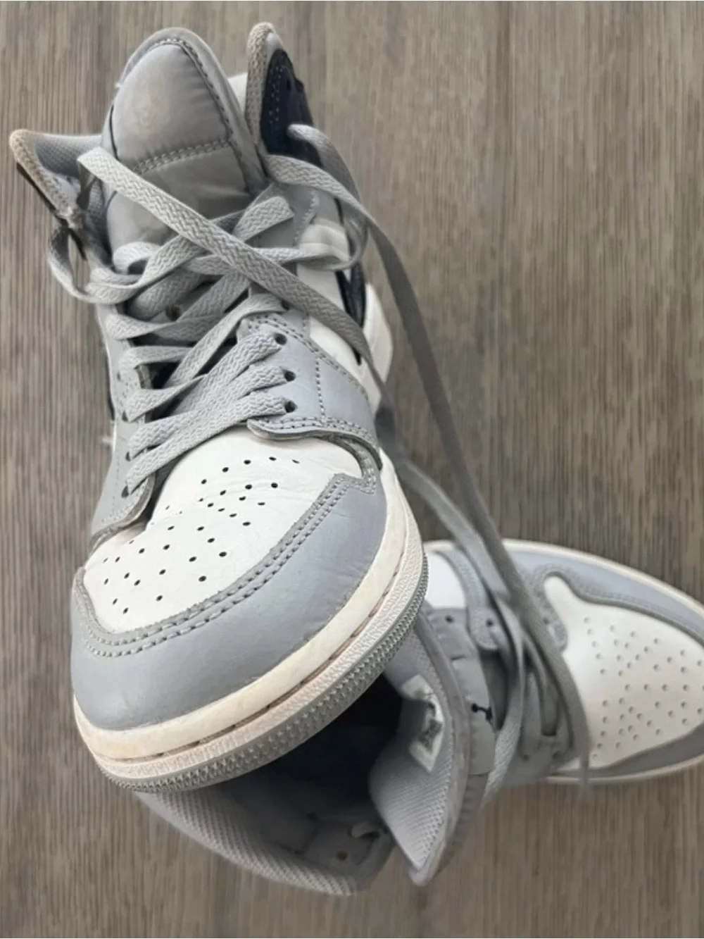Air Jordan 1 mid wolf grey boys ' High-Top Sneakers